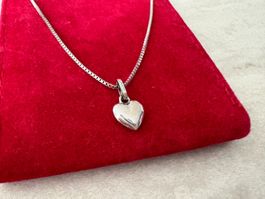 Weissgold-Collier 18 kt (750), Herzanhänger, Venezianerkette