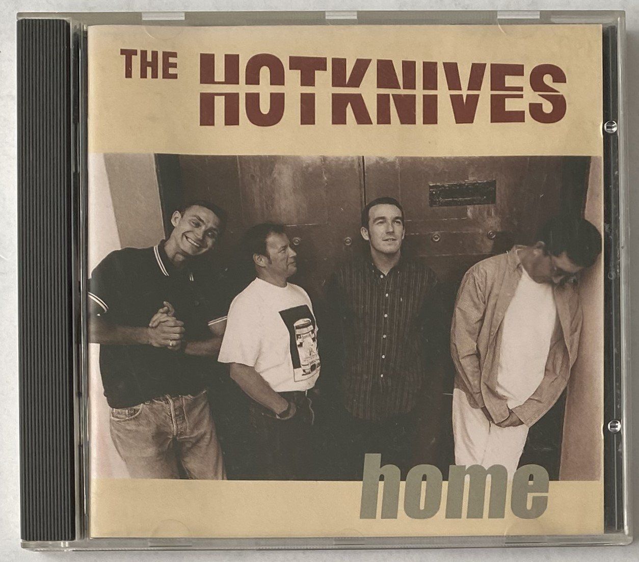 CD: The Hotknives, Home – Usato da Flums venduto da Asquillo