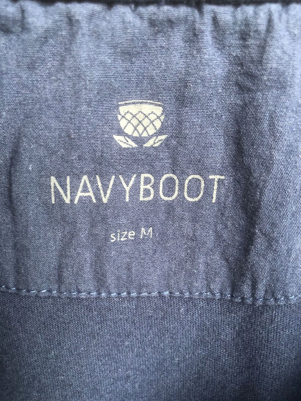 T-shirt: NAVYBOOT mit V-Ausschnitt Gr. M  NP Sfr. 32.-- – Nuovo (secondo la descrizione) da Zürich venduto da Amaretto_zh 2