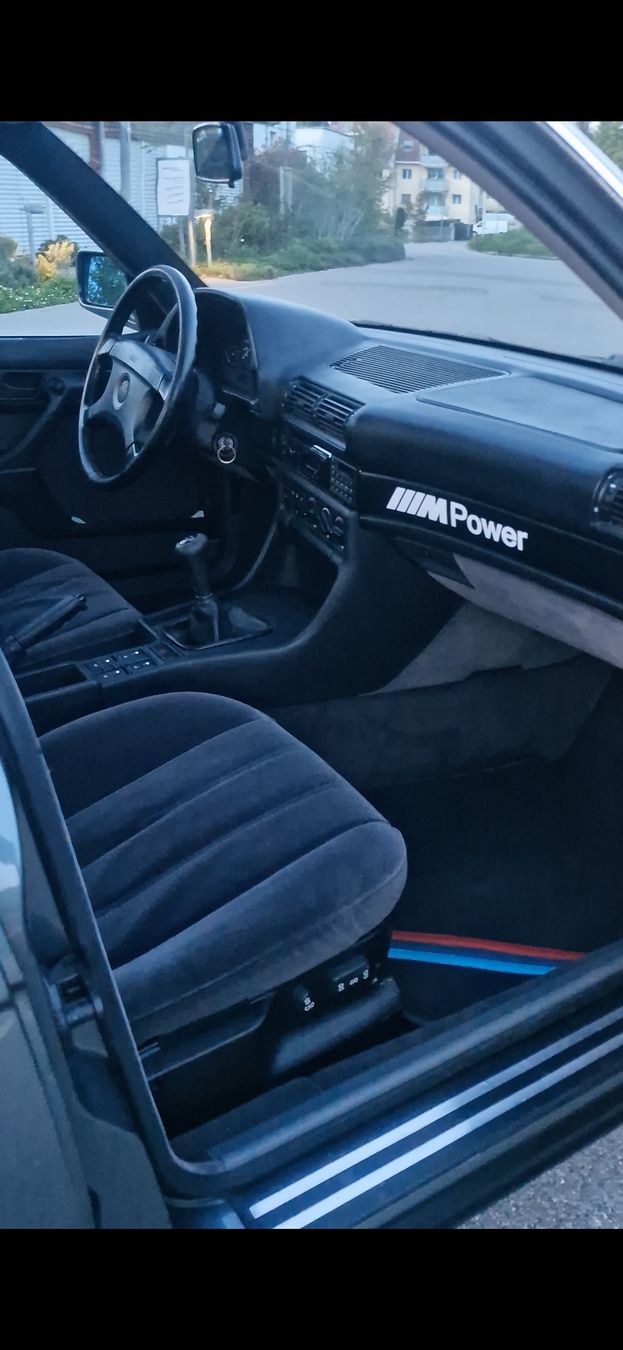 BMW Autos: BMW 730i E32 (M30 B30) - Oldtimer – D'occasion à Marthalen par lel_g25m 2