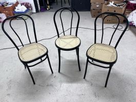 3 Wiener Geflecht Stühle (16)