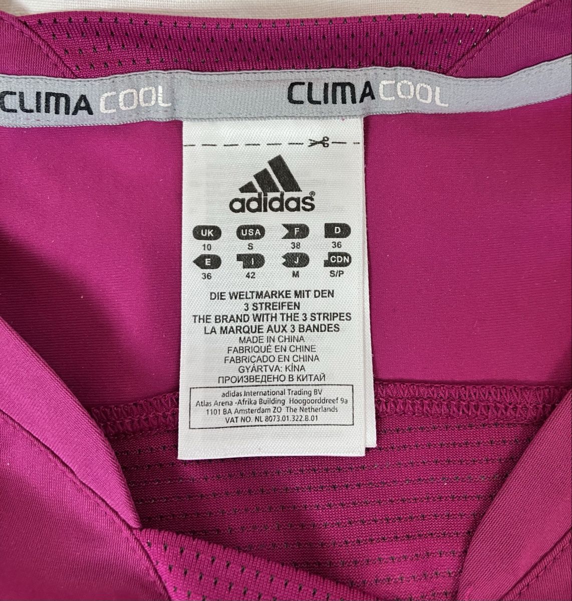 T-shirt: Adidas Gr.36 – Usato da Mürren venduto da Ne-le 5