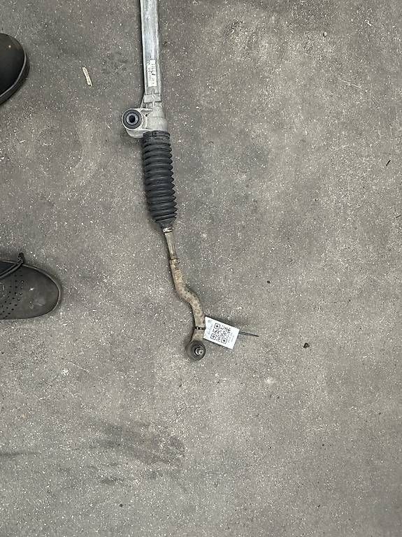 Tutti pezzi di ricambio auto: Lenkung Suzuki Swift 2010- – Usato da Niederurnen venduto da carfactory8867 1