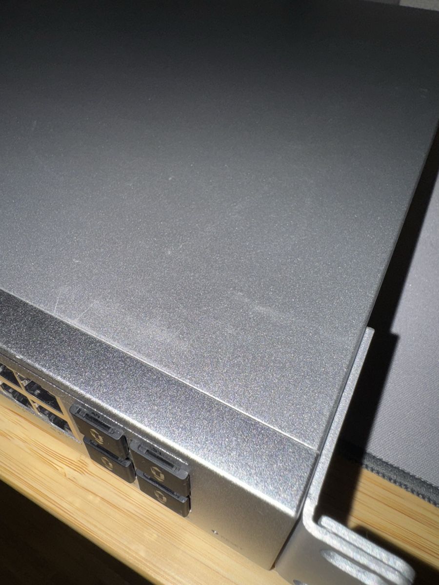Ubiquiti Hubs & Switches: UniFi Switch Pro 48 PoE – D'occasion à Bülach par user847291 4