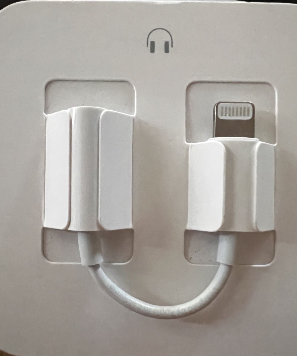 Apple Cuffie: Écouteurs earphone Apple + Lightning -> Jack 3.5mm – Nuovo (secondo la descrizione) da Grandson venduto da RioDeltaLima 1