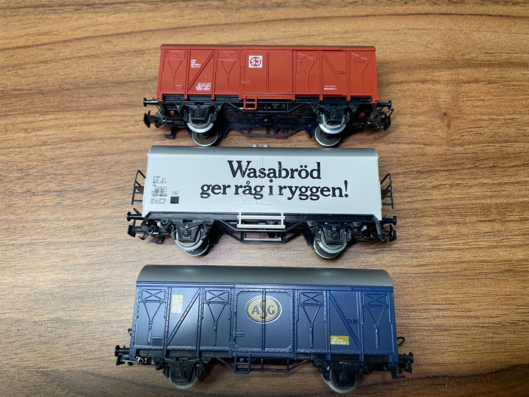 Märklin Modellini di ferrovie: Märklin 3 Stk. Güterwagen der SJ in DC – Usato da Villmergen venduto da Mfritz 1