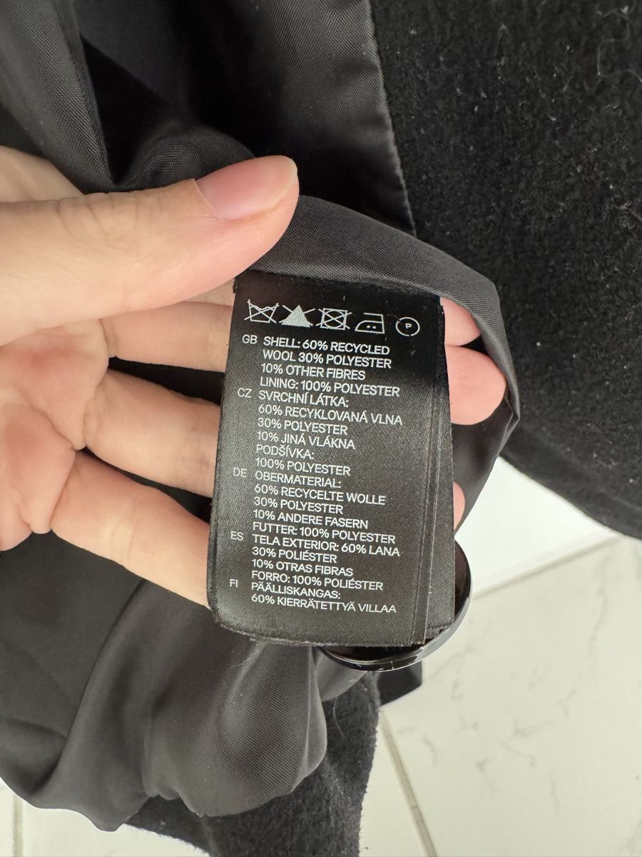 H&M Giacche: Winterjacke mit Fell, schwarz, Gr. 38 – Usato da Emmenbrücke venduto da Florentina27 7