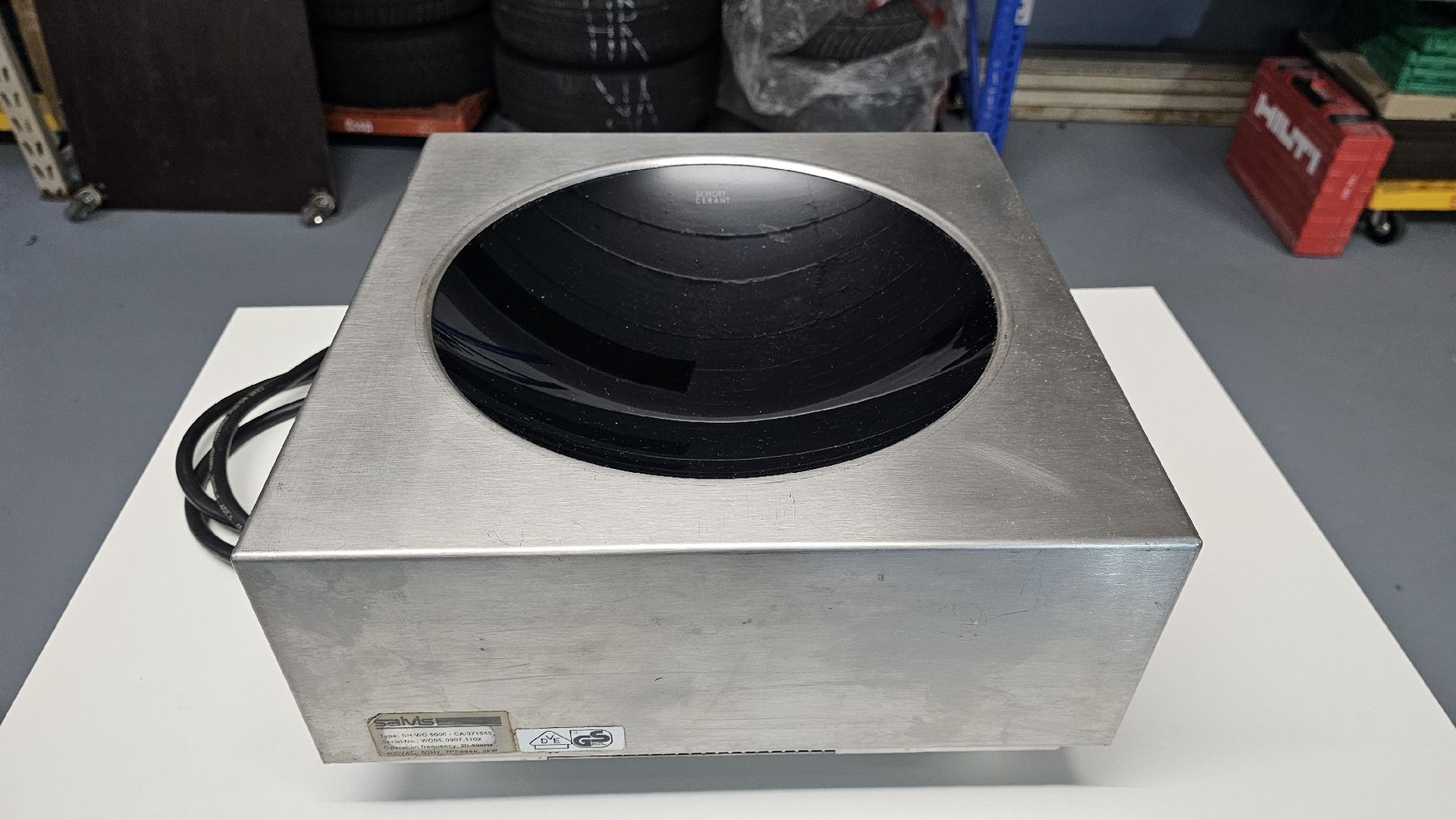 Elettrodomestici da cucina: Salvis Induktions Wokherd – Usato da Derendingen venduto da cng_6j2n 1