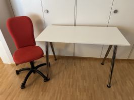 Bureau et chaise