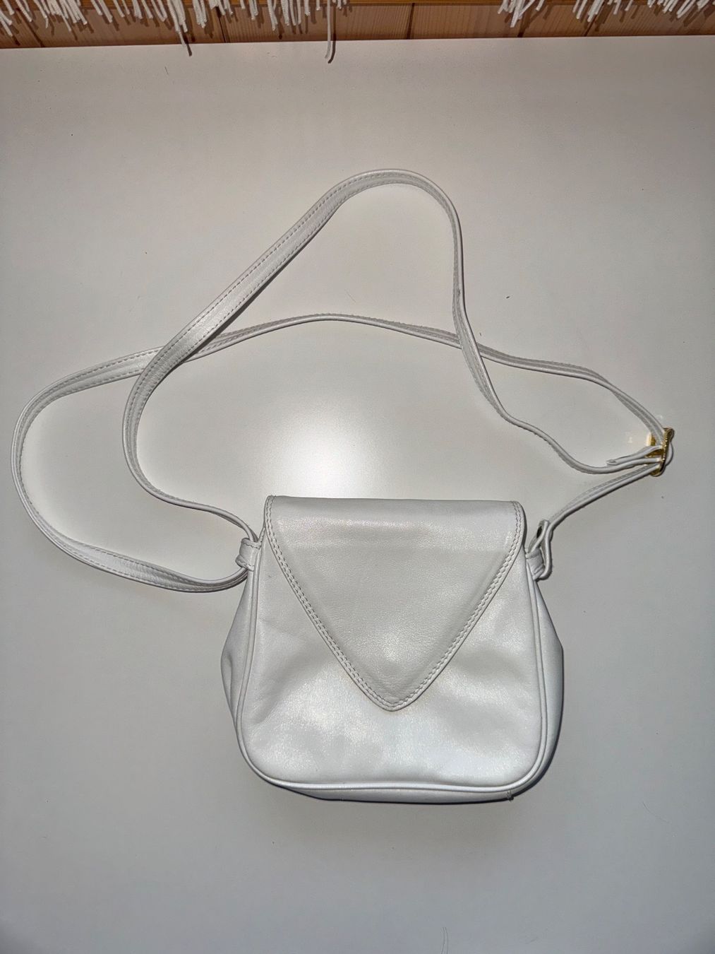Borse da donna: Elegante weisse Tasche – Usato da Grosswangen venduto da shoes.bags.and.co