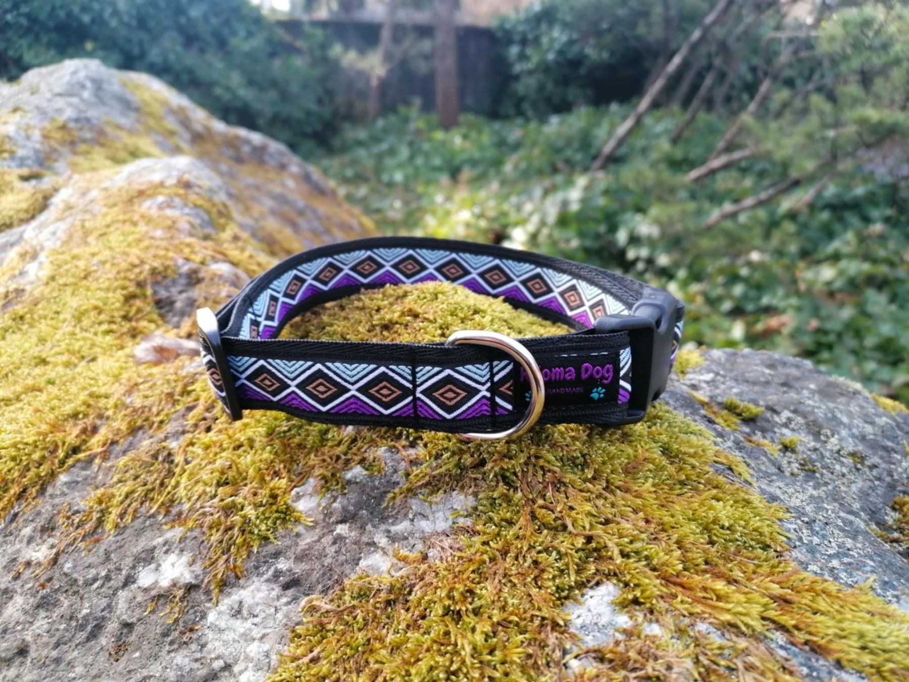 Guinzagli & Collari: Hundehalsband 2,5cm breit "Sambo" handgemacht – Nuovo e nell'imballaggio originale da Grenchen venduto da KijomaDog