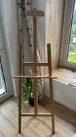 Neue Holzstaffelei – 150 cm hoch