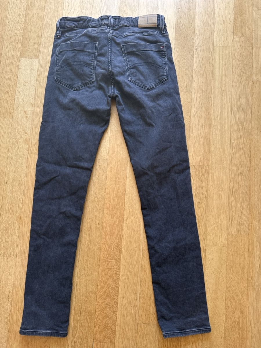 Tommy Hilfiger Hosen: Tommy Hilfiger Jeans Gr. 176 – Gebraucht aus Mauren von ducducturi 3
