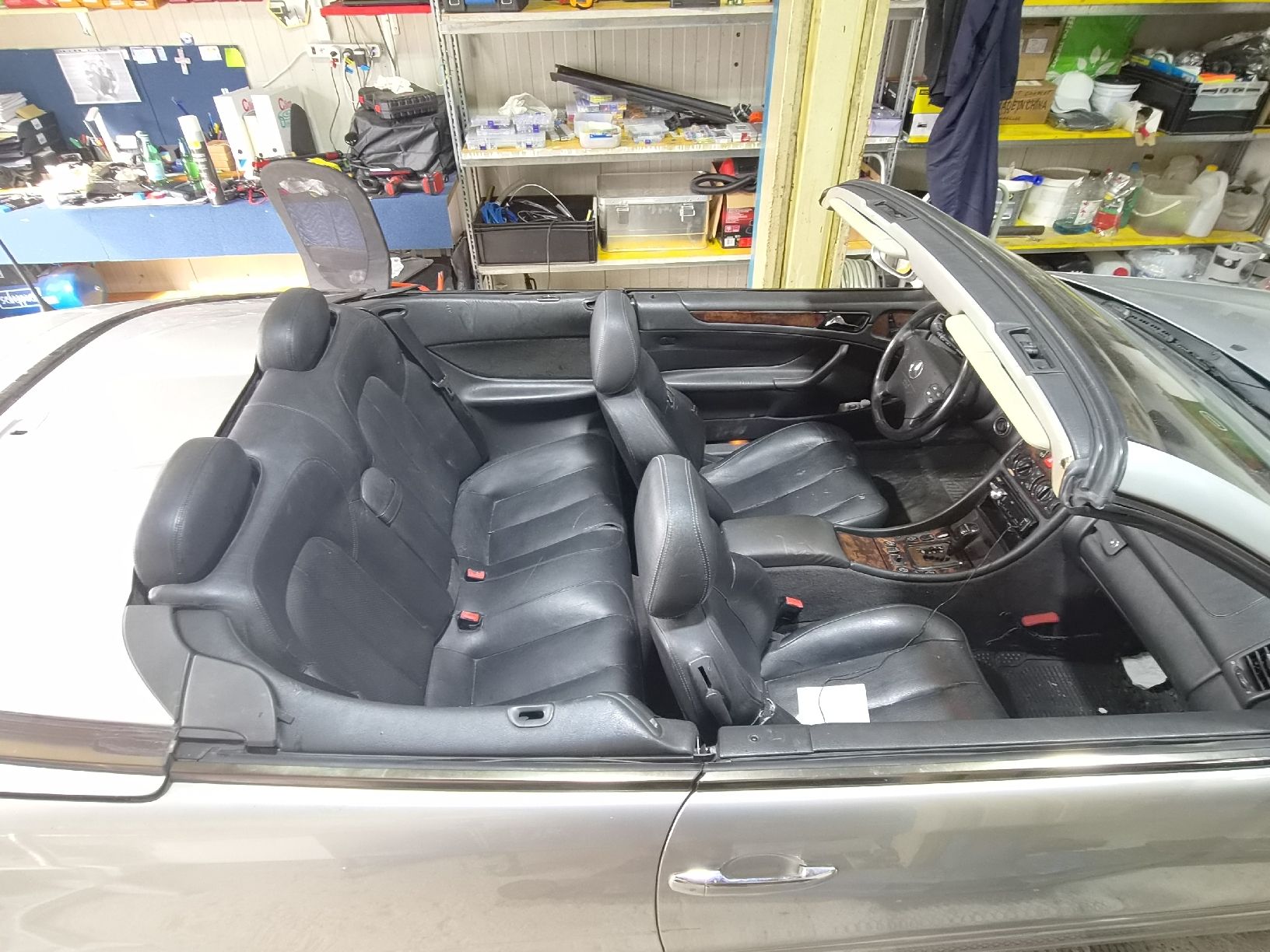 Mercedes-Benz Autos: Mercedes-Benz CLK200 Cabriolet  – Défectueux à Montreux par PremerlServices 7