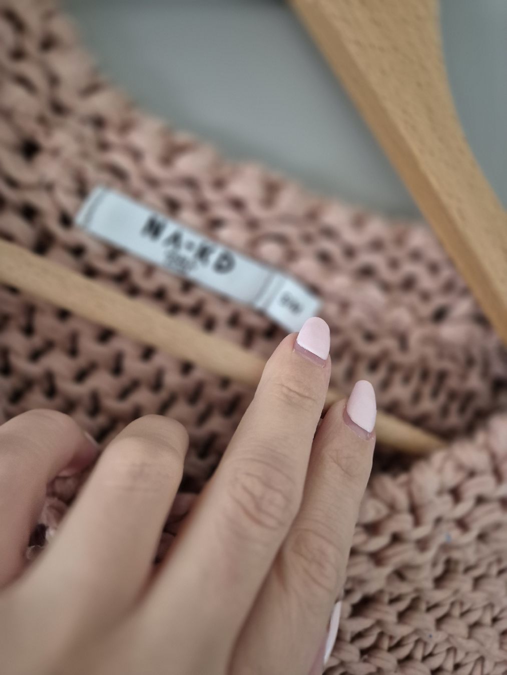 Pulls & Sweat-shirts: Pulli NA-KD rosa Grösse S guter Zustand – D'occasion à Zürich par mit_jz2x 1