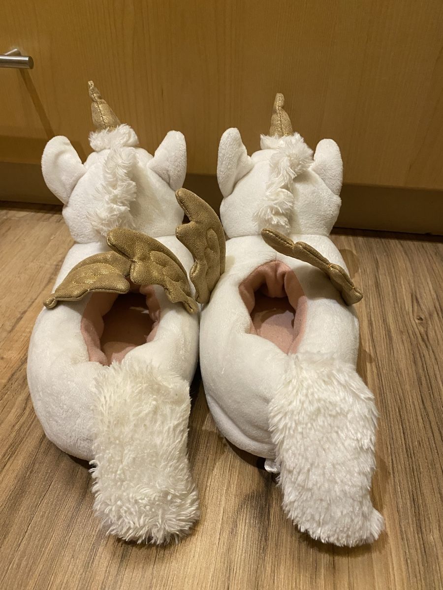 H&M Scarpe per ragazze: H&M Einhorn Hausschuhe Grösse 30/31 – Usato da Grasswil venduto da pp7830 2