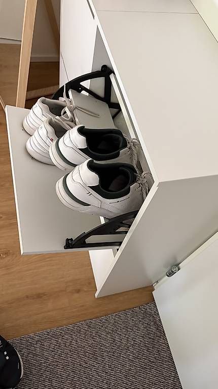 Scaffali: Schuhgestell, Schuhregal – Usato da Winterthur venduto da Lucoelen 2