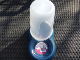Wasser Dispenser gross blau