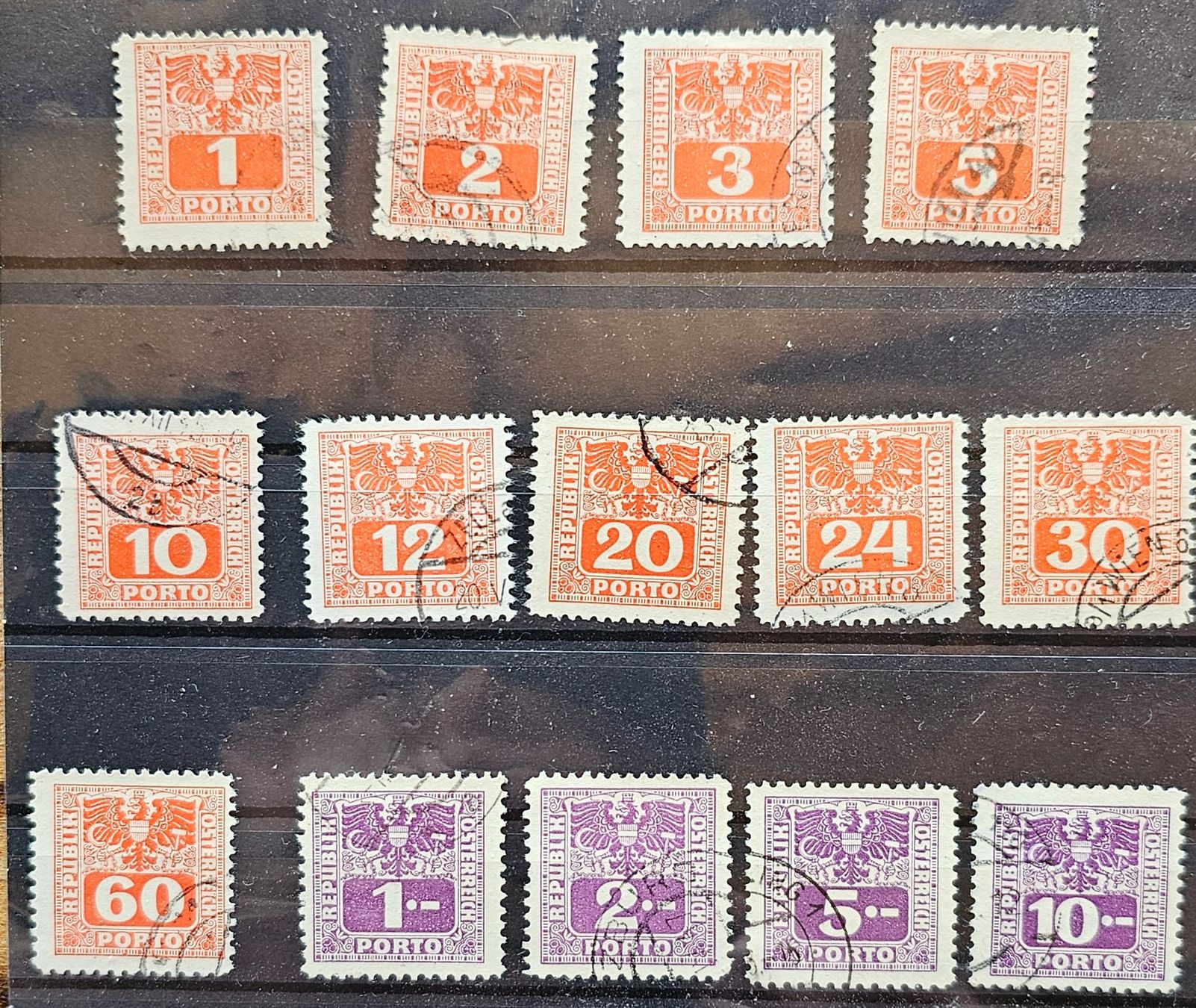 Tutti i francobolli: Autriche- timbres taxe – Usato da Les Valettes venduto da Nuba1