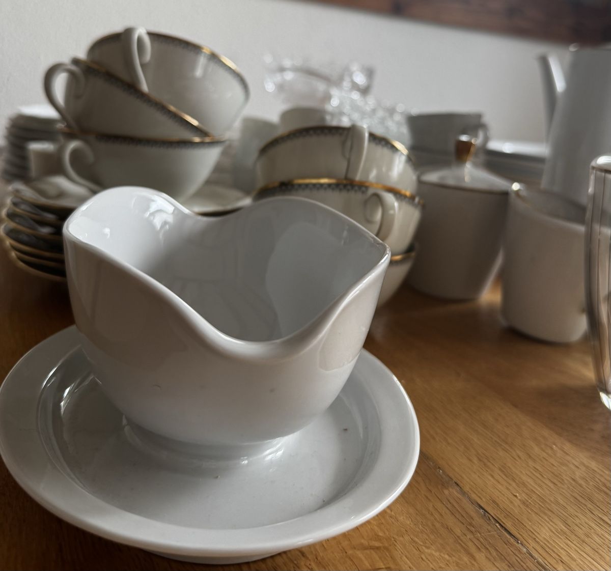 Set di piatti: Vintage Geschirr, kaum gebraucht – Usato da Thalwil venduto da artdreams888 3
