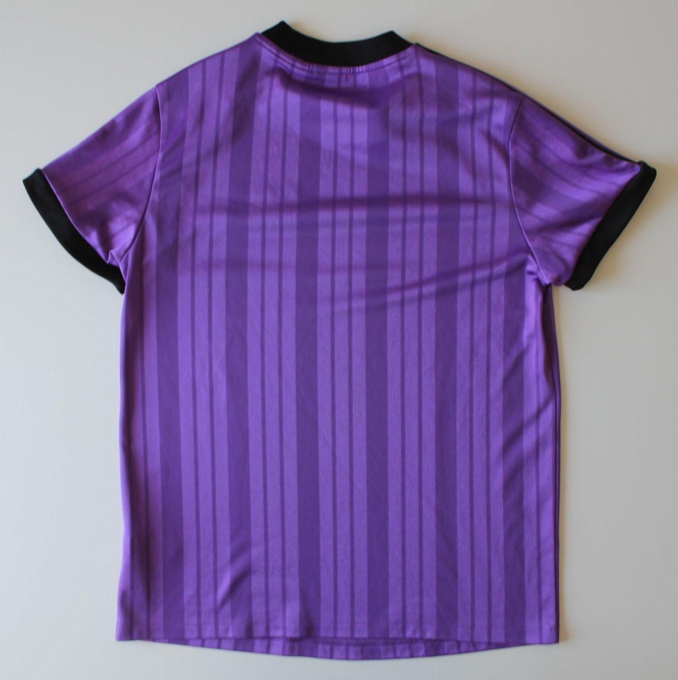 Adidas T-Shirts: T-shirt Adidas violet    t. 36 – Gebraucht aus Peseux von Gilloss 2