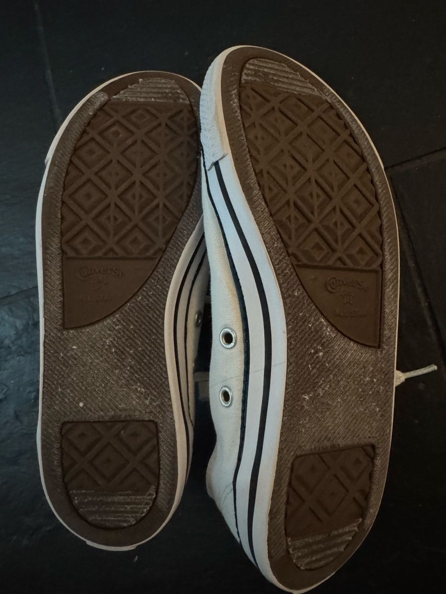 Scarpe da donna: Converse 39 weiss – Usato da Zürich venduto da TinyColors 1