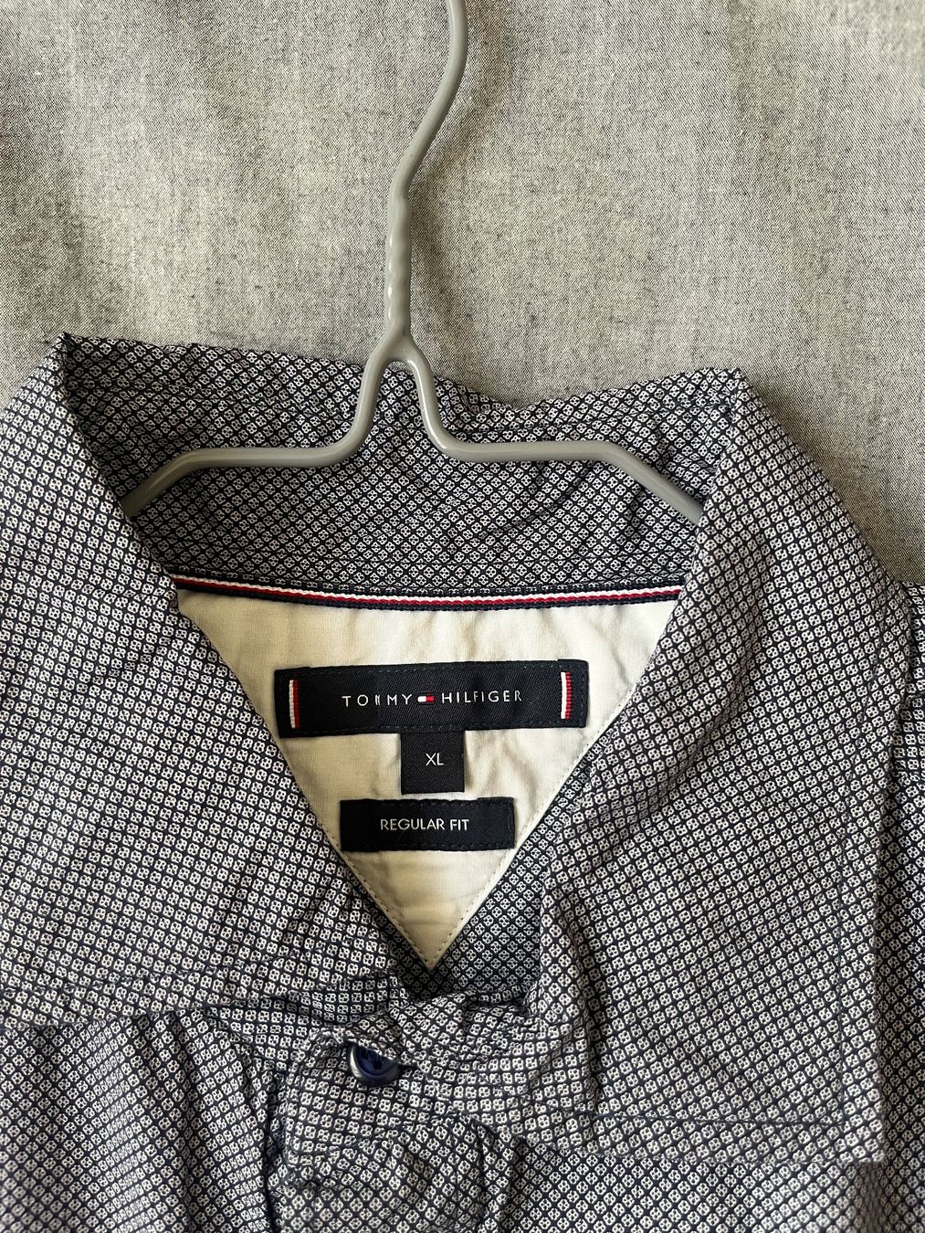 Tommy Hilfiger Camicie: Tommy Hilfiger Chemise Regular fit – Usato da Lausanne venduto da aloncey 2