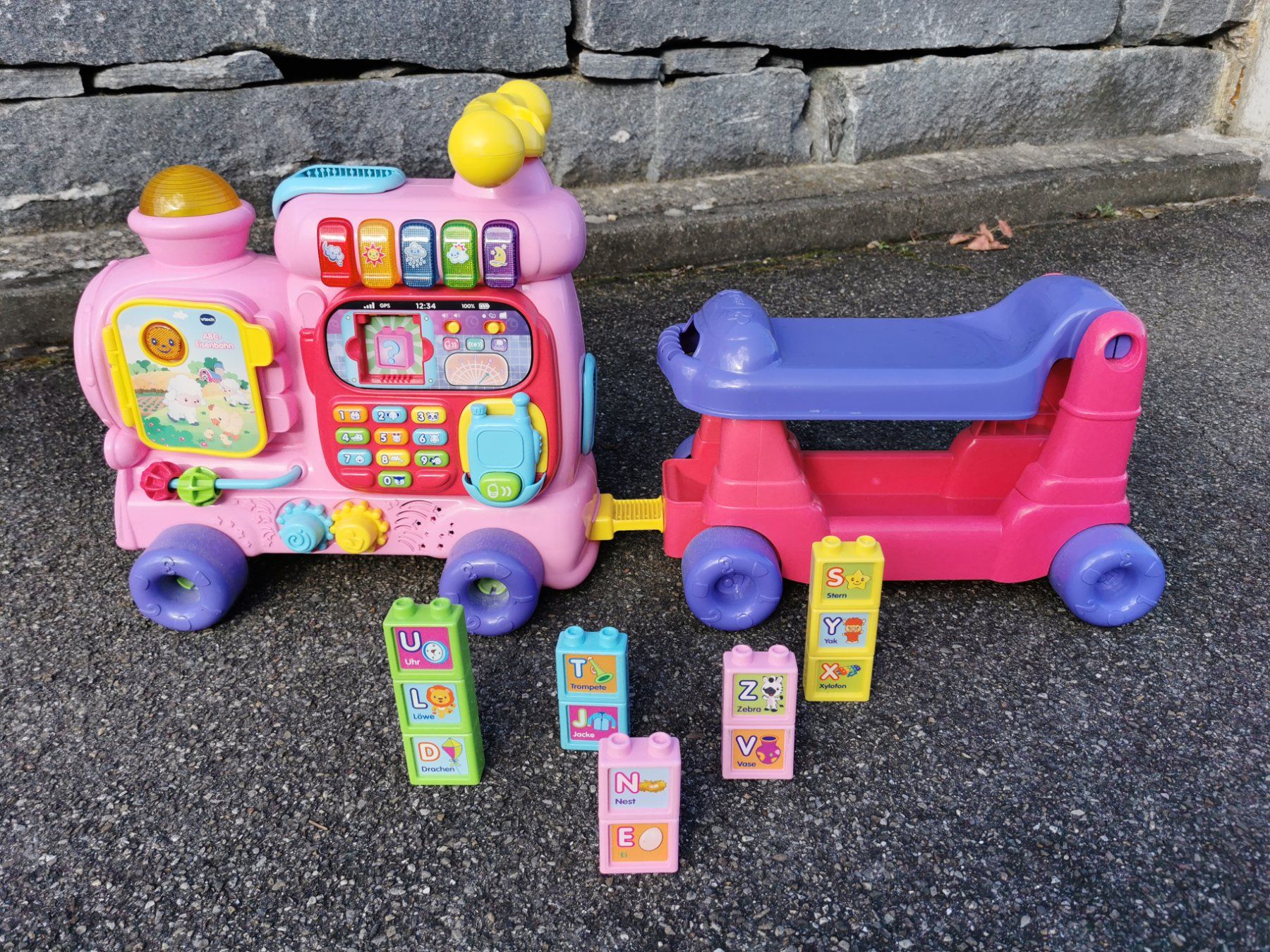 Vtech Giocattoli: VTech Eisenbahn/Rutschauto mit Spielcenter – Usato da Eschenbach LU venduto da bet_5l5k