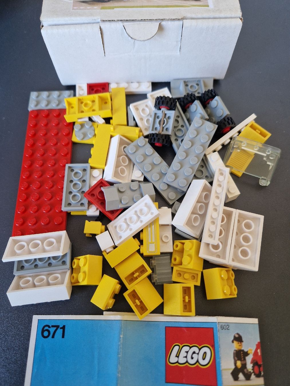 Lego Baukästen: LEGO Shell Tankwagen 671 Vintage Set – Gebraucht aus Frauenfeld von  2