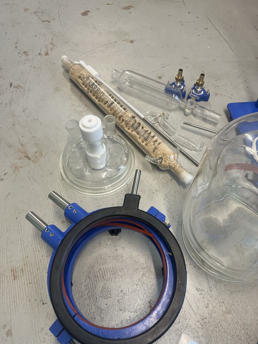 Tutti gli attrezzi: 3L Jacketed Glass Reaktor Labor – Nuovo (secondo la descrizione) da Au ZH venduto da Flaw1985 3