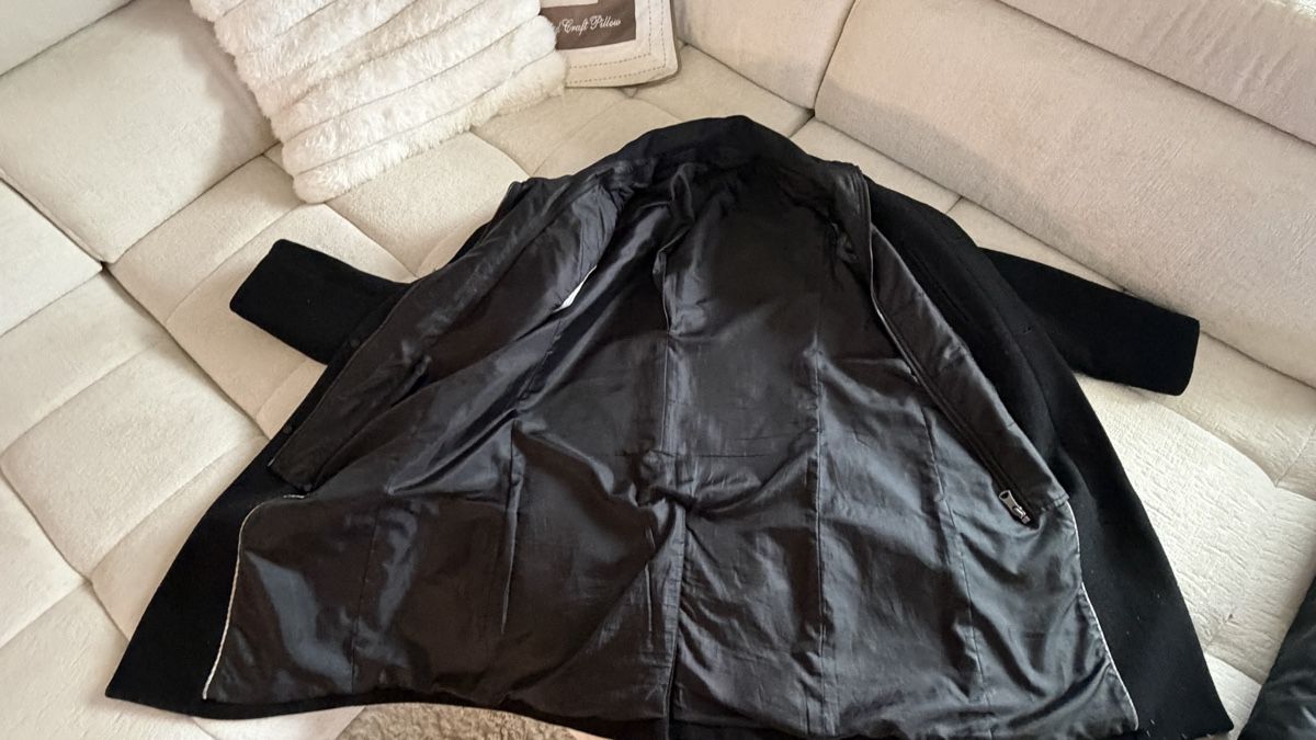 Cappotti: Wintermantel Martinique – Usato da Au ZH venduto da Buda77 1