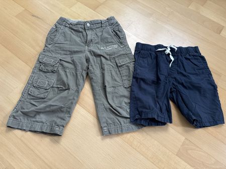 Sommer Set: 2 coole kurze Hosen, Grösse 122, Top Zustand!
