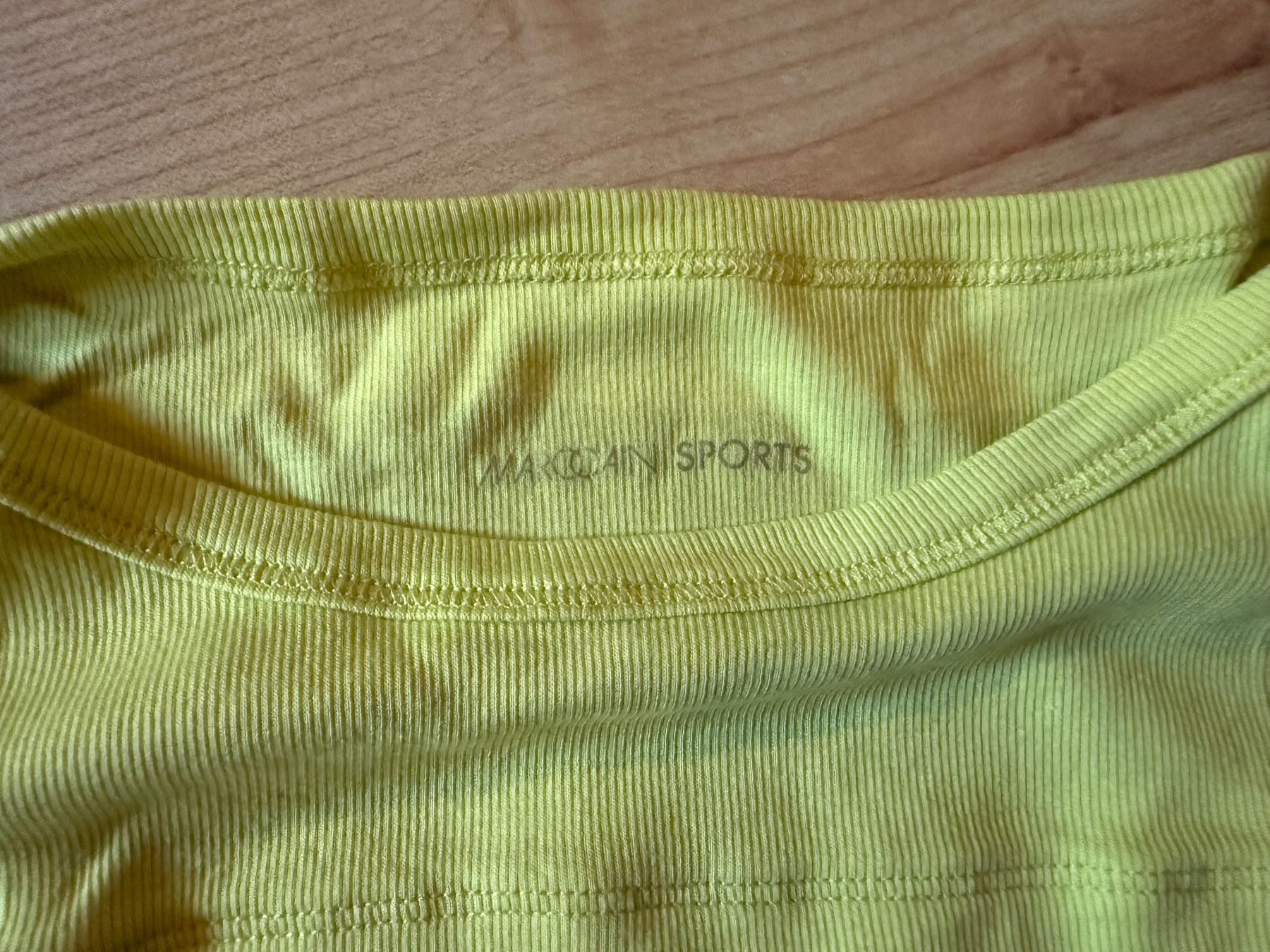 Marc Cain T-shirt: Marc Cain Shirt – Usato da Berneck venduto da moonrise01 1