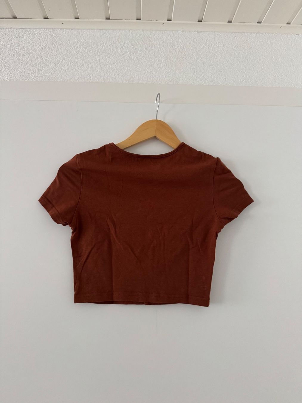Shein T-Shirts: T-shirt brun "California Dreams" – Neu (gemäss Beschreibung) aus Court von mae_pl7l 1