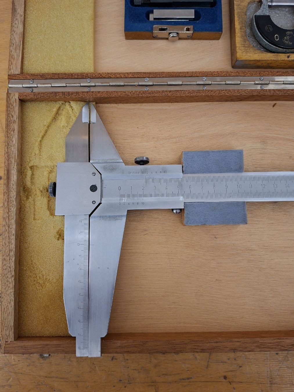 Tous les outils: Diveres Messmittel – D'occasion à Berg (Dägerlen) par SCH.B. 5