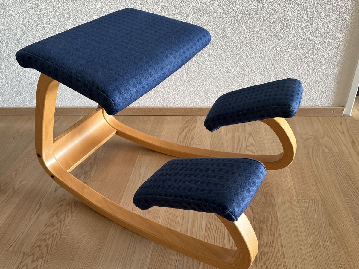 Stokke Sedie: Stokke Kniestuhl Holz  – Usato da Winterthur venduto da sch_7qss