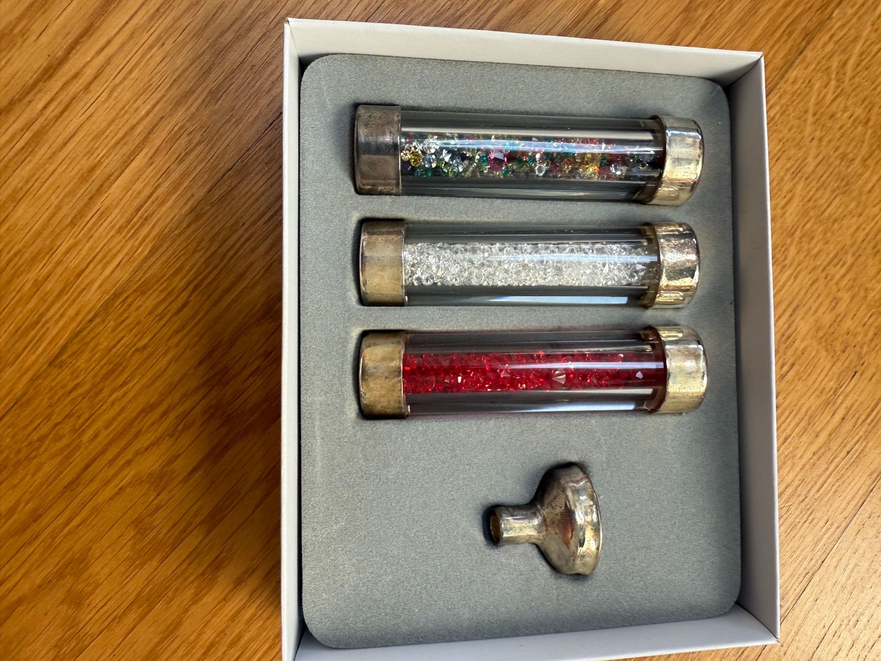 Swarovski Tutte le decorazioni: Swarovski Dekokristalle – Usato da Vogelsang AG venduto da Mikisb