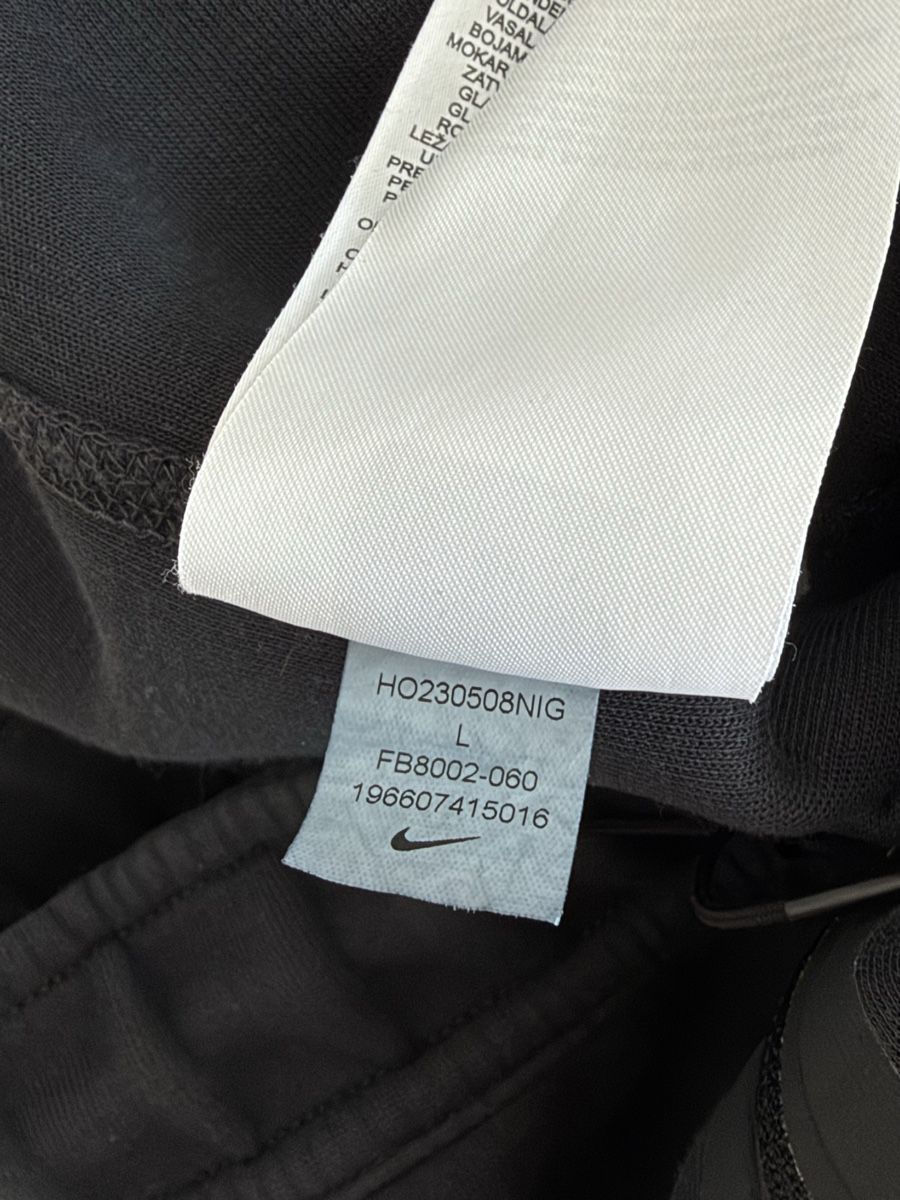 Nike Pantaloni: Nike Tech Fleece Hose  – Nuovo (secondo la descrizione) da Biel/Bienne venduto da ili_k9dc 5