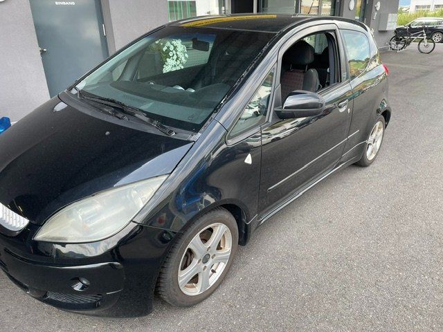 Mitsubishi Autos: Mitsubishi Colt 1.5, Benzin – Gebraucht aus Rothenthurm von schwinger21