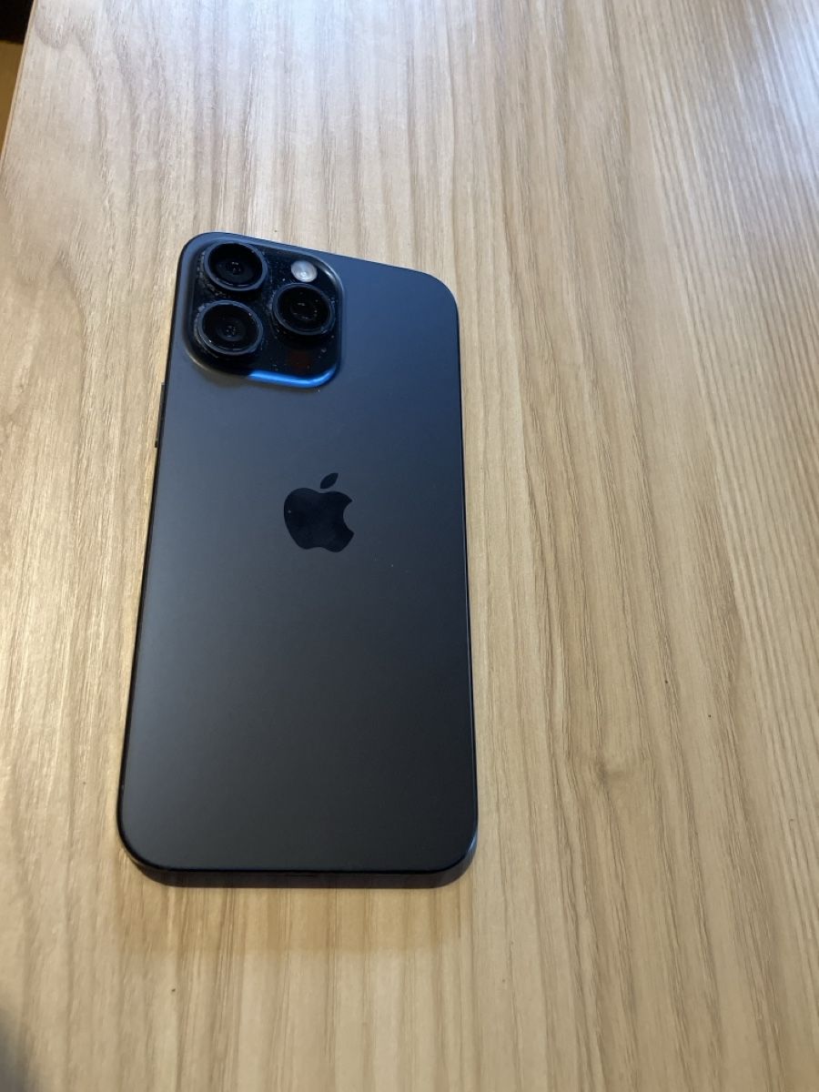 Apple Handys / Smartphones: iPhone 15 pro max , defekt – Gebraucht aus Maracon von hue_6sb7 2