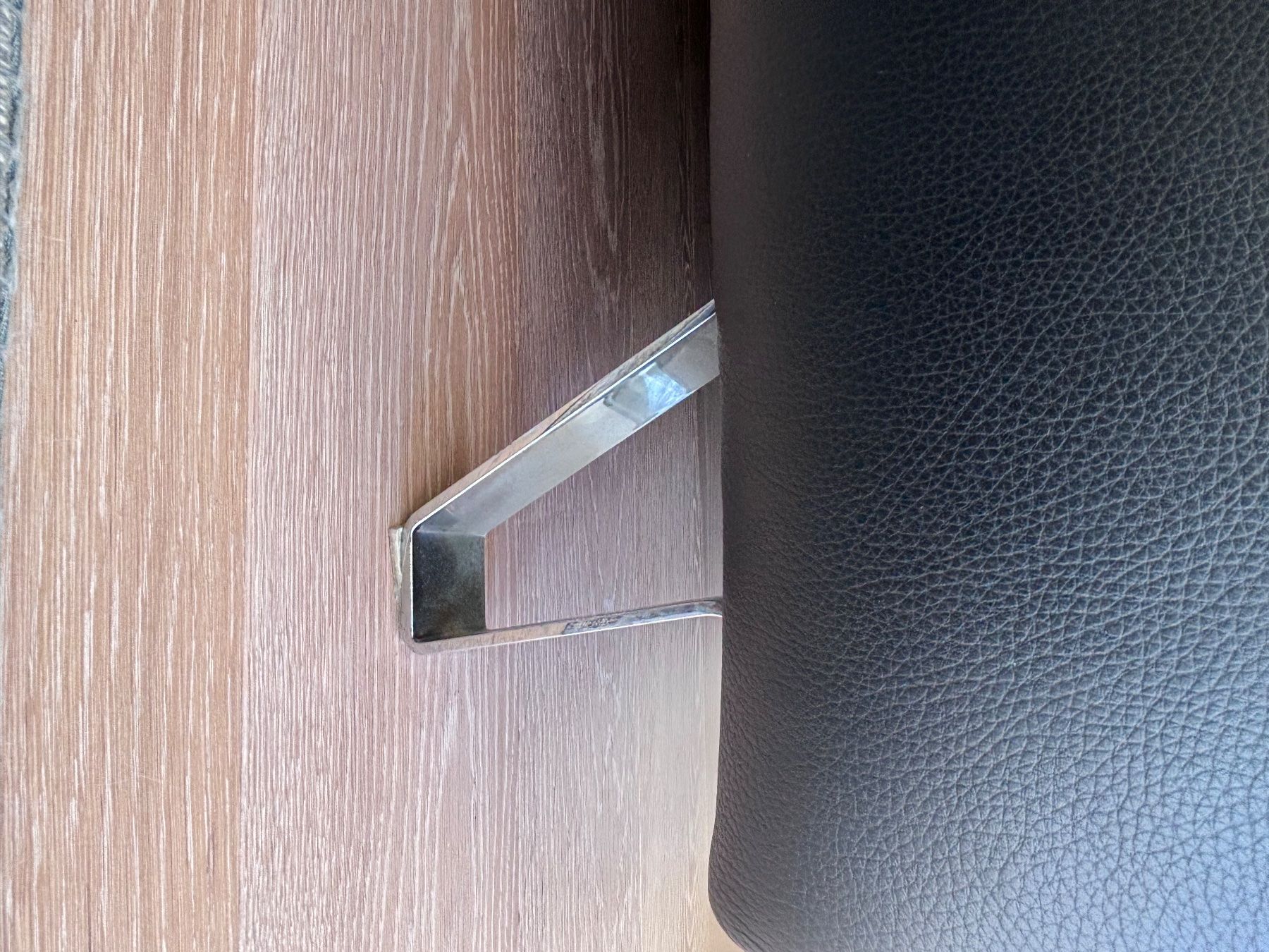 Sofas: Ledersofa – Gebraucht aus Jona von yan_sg85 5