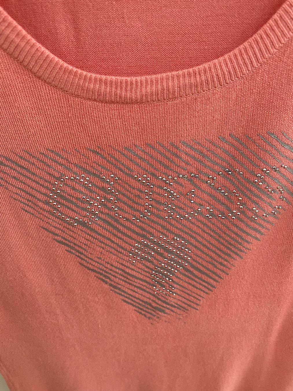 Guess T-shirt: Guess Top.!! 🌸 – Usato da Opfikon venduto da Luis144 5