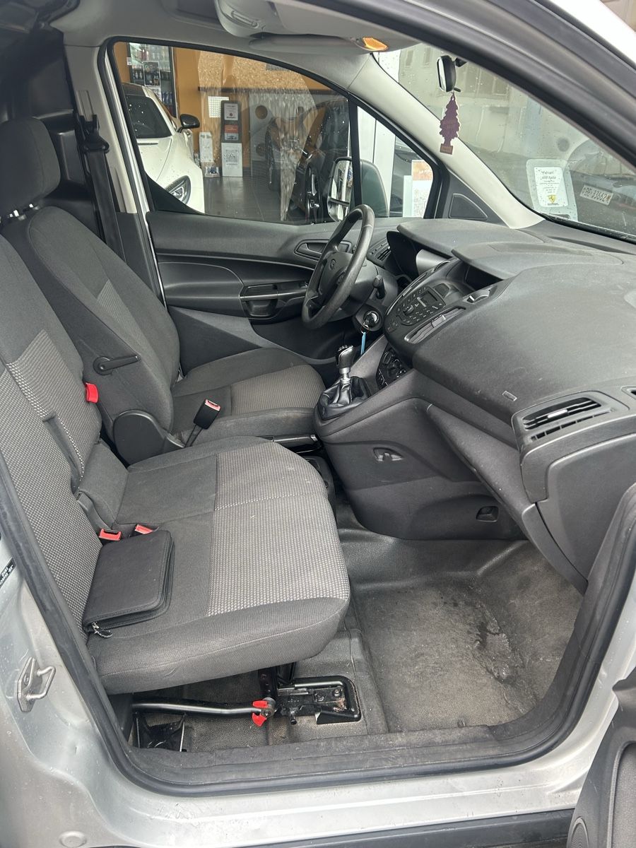 Ford Automobili: Ford Connect  – Usato da Seftigen venduto da CREEKS2004 4