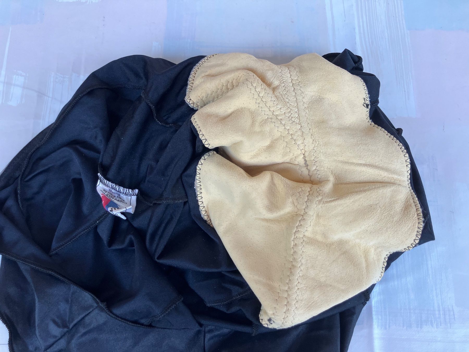 Pantalons: Descente Einteiler / Velohose kurz M schwarz – D'occasion à Trimbach par cendira 2