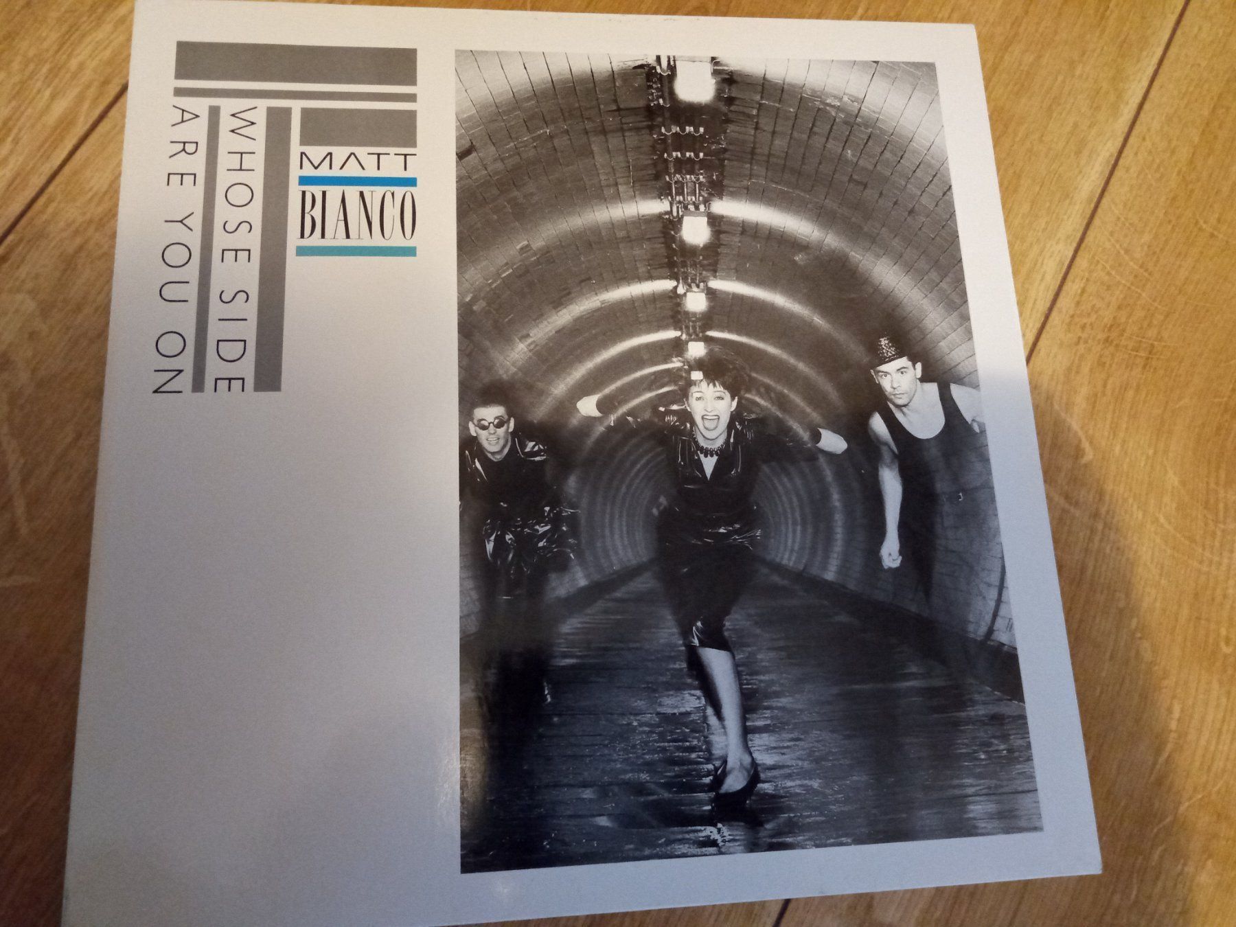Dischi in vinile: Matt Bianco - Whose side are you on LP – Usato da Altdorf UR venduto da boardsofcanada