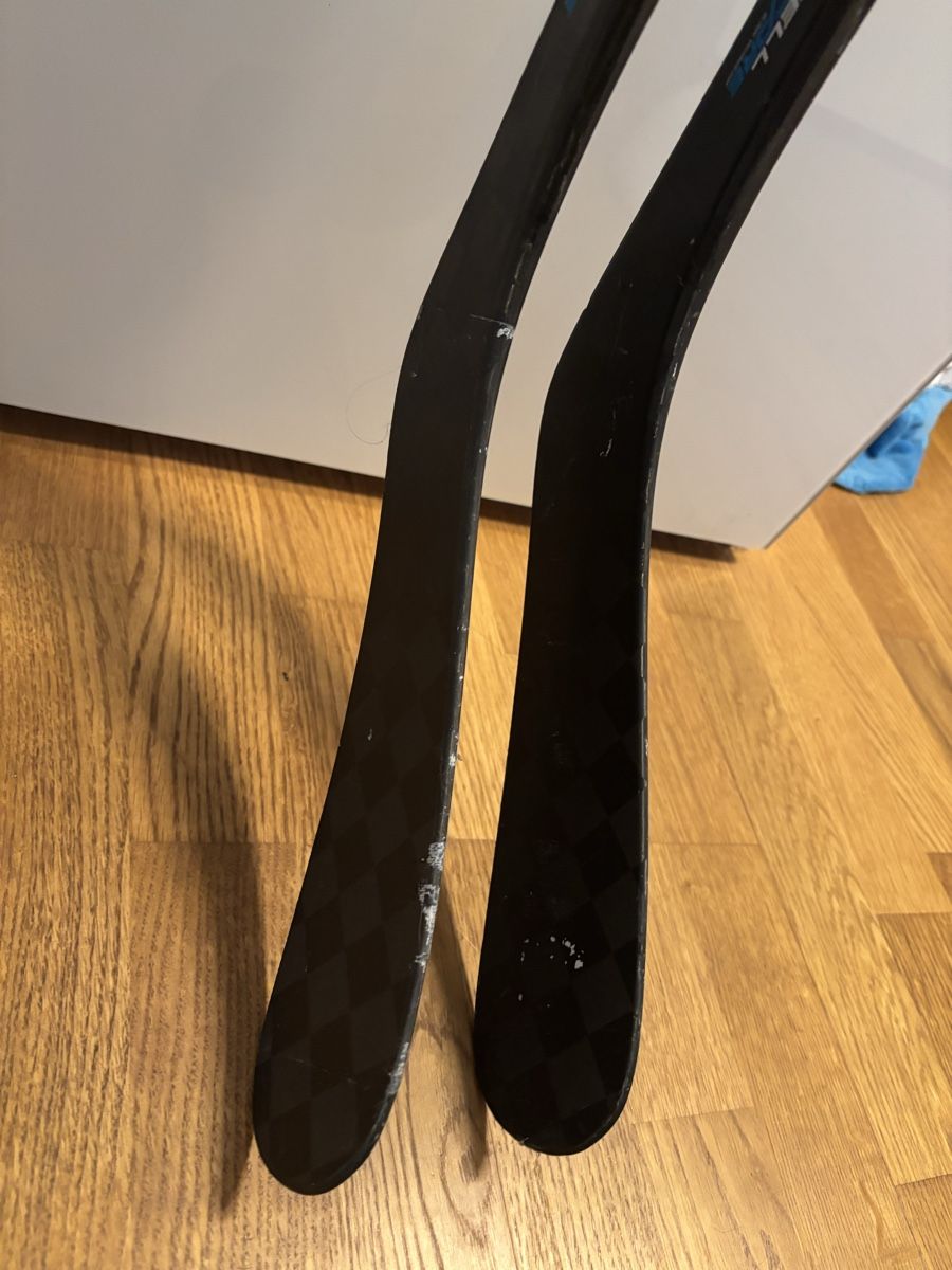 Bauer Bastoni & Pale: Bauer Nexus Sync Eishockeystöcke, 2 Stück, P92/50 Flex – Usato da Zürich venduto da Crazyfabie 3