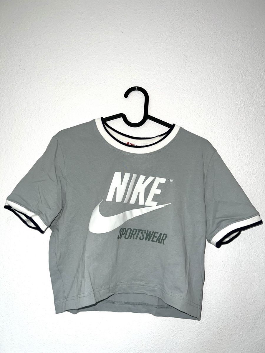 Nike Top: NIKE Crop Top Gr. S – Usato da Rombach venduto da amandine.z