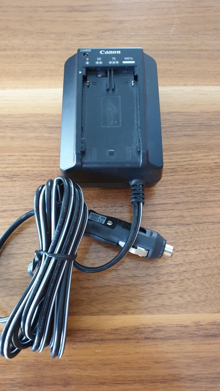 Caricabatterie: Ladegerät Akku Canon CB-920 – Usato da Bonstetten venduto da wudeli79
