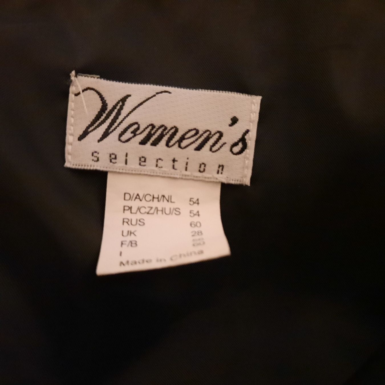 Vestiti: Cocktail- Partykleid schwarz Gr.54 – Usato da Buochs venduto da Nyima21 3