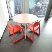 Vitra Tip Ton Stuhl, Graugrün